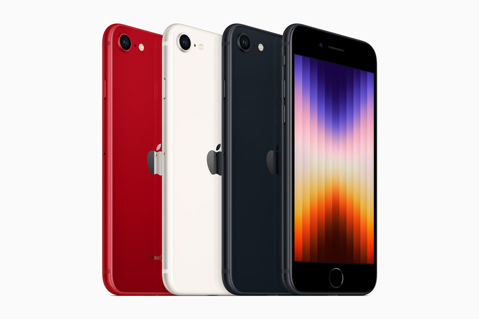 The new iPhone SE in (PRODUCT)RED, starlight, and midnight.