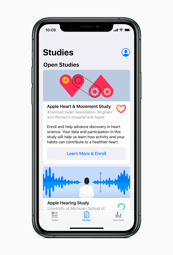 La nueva app Research muestra las opciones de registro a estudios de salud en iPhone.