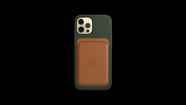 MagSafe充電器がiPhone 12 Proの背面に簡単に取り付けられる様子を示しているGIF。