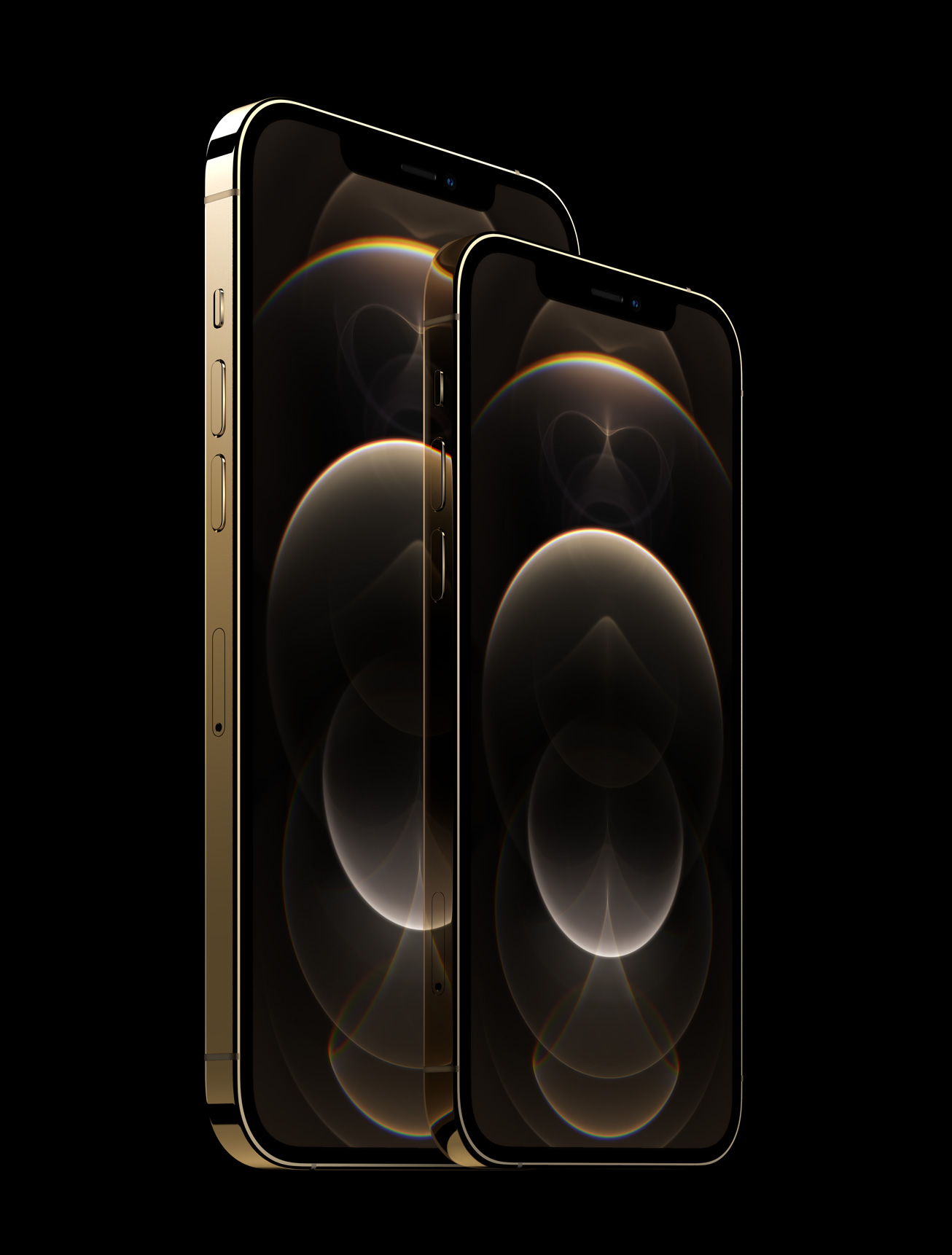 El iPhone 12 Pro y el iPhone 12 Pro Max en el acabado de acero inoxidable dorado