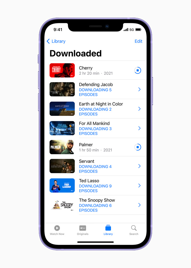 La aplicación Apple TV que se muestra en el iPhone 12.