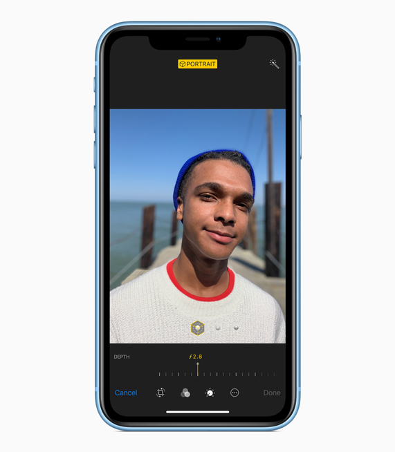 iPhone XR showing full screen image.