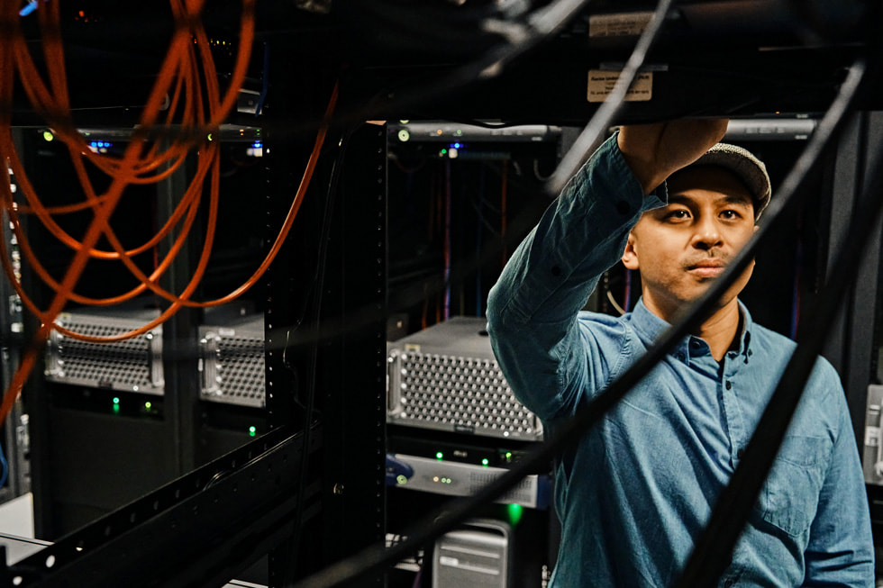 Ryan Frias shows the Mac Pro racks at Skywalker Sound.