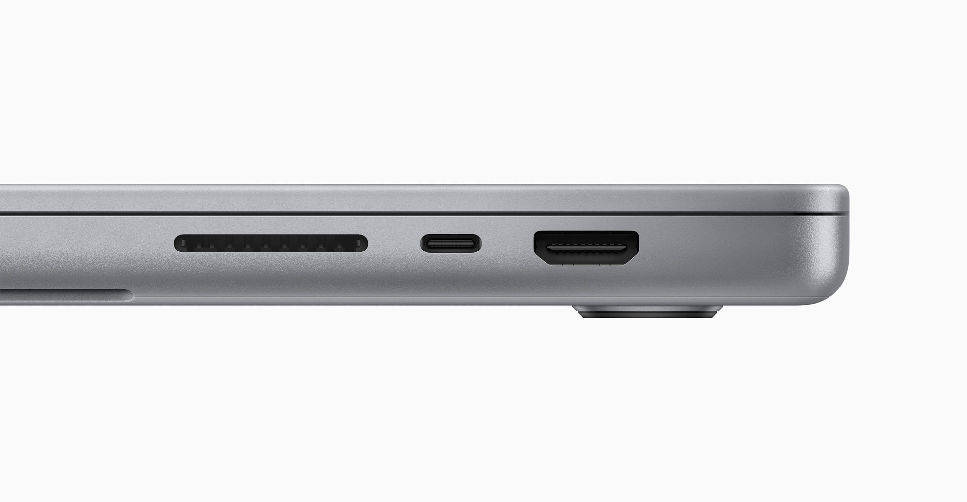 An SDXC card slot, Thunderbolt 4 port, and HDMI port are shown on MacBook Pro.