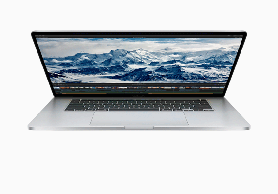 MacBook Pro aperto per mostrare la batteria.