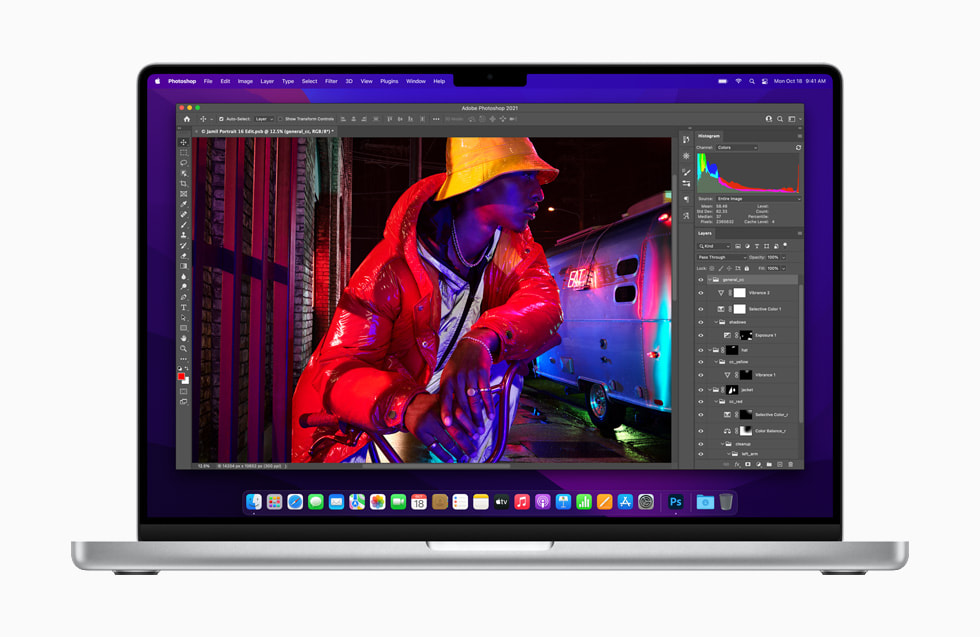 MacBook Pro’daki Liquid Retina XDR ekran gösteriliyor.