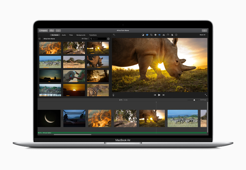 新しいMacBook Airでビデオ編集している様子。
