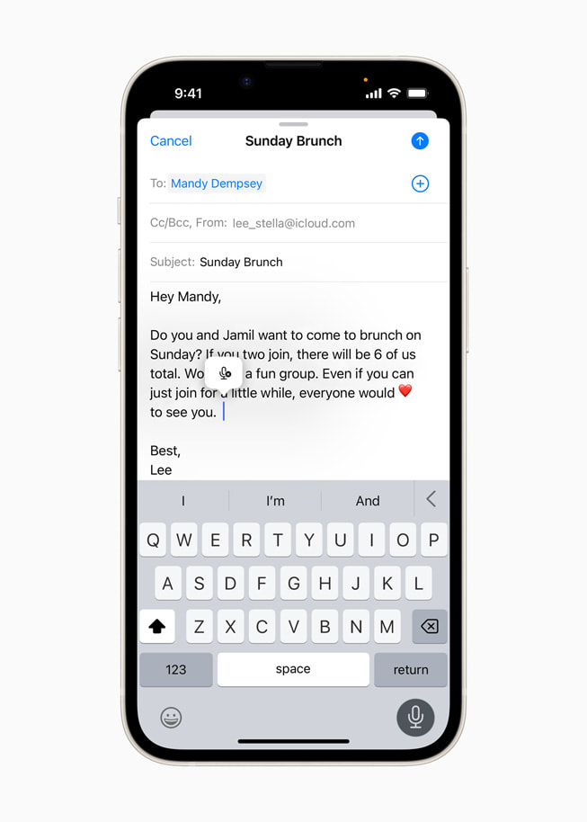 iPhone 14’te iOS 16’daki Mail uygulamasında sesle Dikte özelliği gösteriliyor.