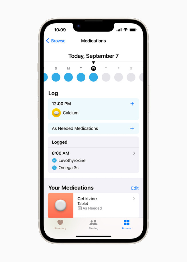 iPhone 14’te iOS 16’daki Sağlık uygulamasında İlaçlar özelliği gösteriliyor.