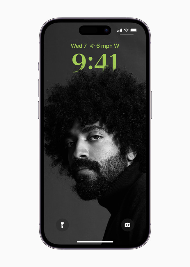 iOS 16’s personalized Lock Screen with widgets on iPhone 14 Pro.