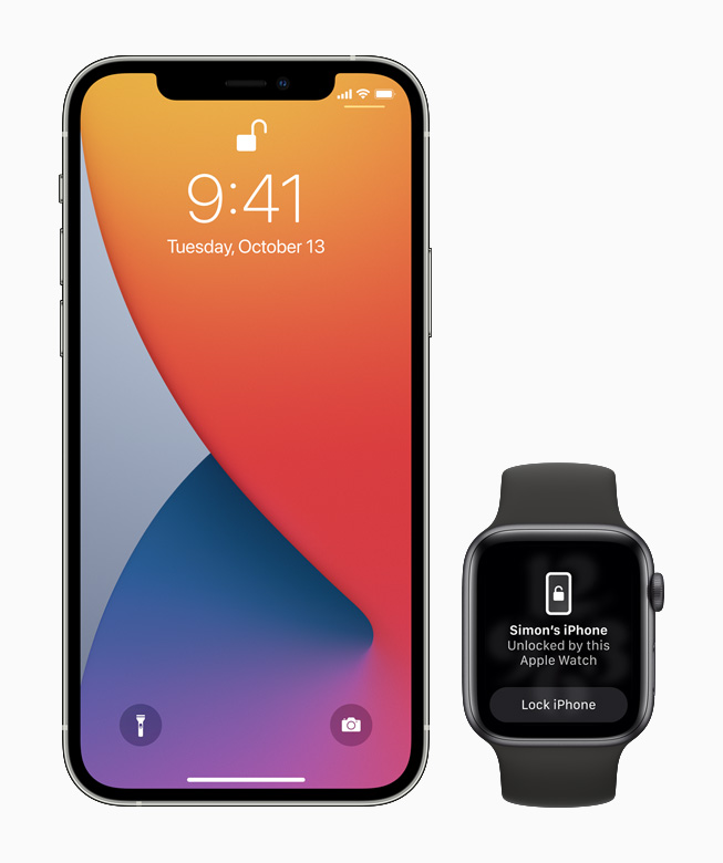 iPhone 12 Pro con Apple Watch. 