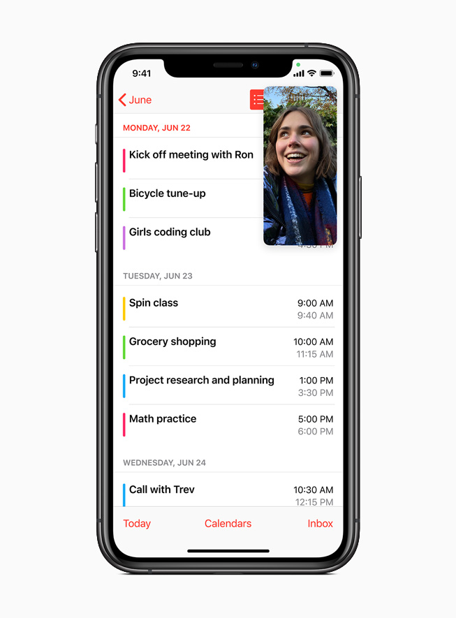 Apple_ios14-facetime-and-calendar_062220