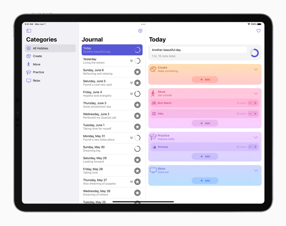 Swift Playgrounds의 앱 실시간 미리 보기를 보여주는 iPad Pro.