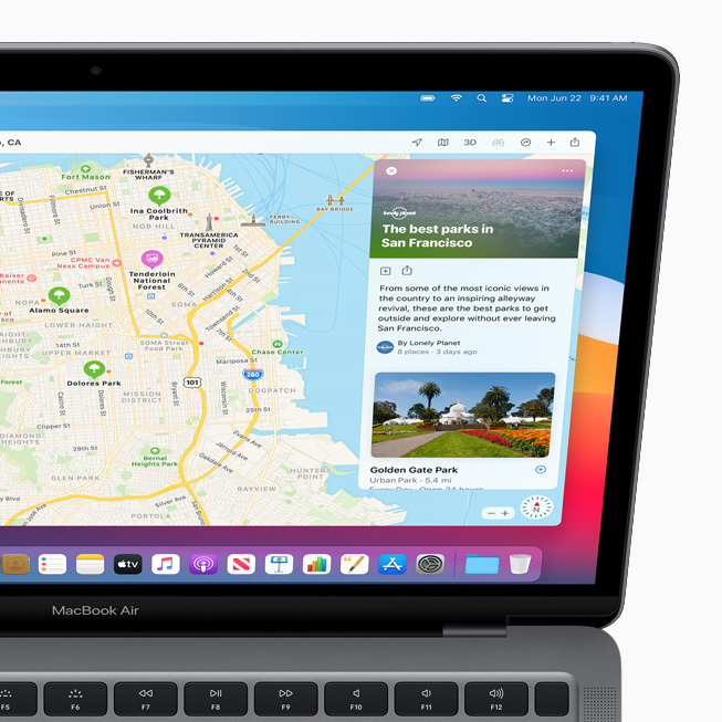 MacBook Proに表示されたマップの新しいガイド機能。 