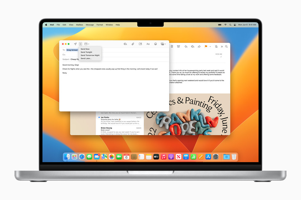 Mail의 새로운 예약 발송 기능을 보여주는 MacBook Pro.