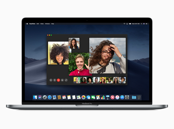 MacBookでGroup FaceTimeアプリケーションを使うデモ