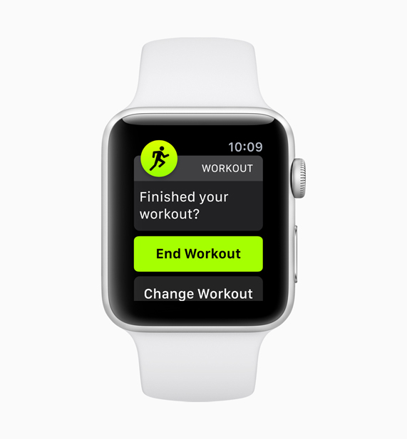 Apple Watch blanche affichant l’arrêt de la nouvelle fonction de détection automatique d’exercice