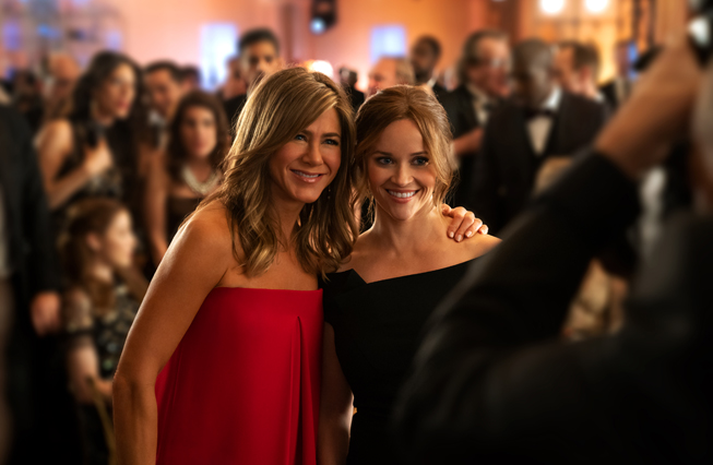 Jennifer Aniston y Reese Witherspoon en “The Morning Show.”