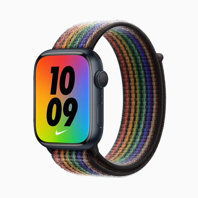 Il nuovo cinturino Nike Sport Loop Pride Edition per Apple Watch.