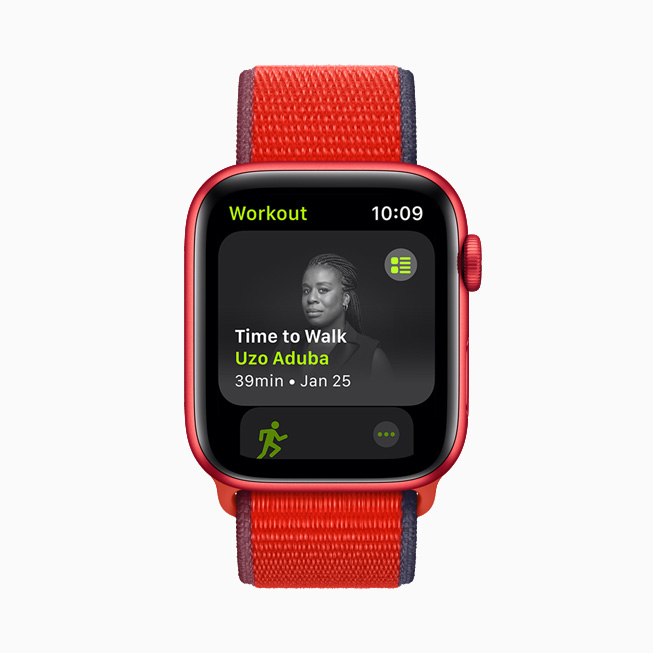 Uzo Aduba displayed on Apple Watch. 