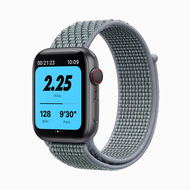 Die Apple Watch Nike mit Sport Loop in Grüngrau.