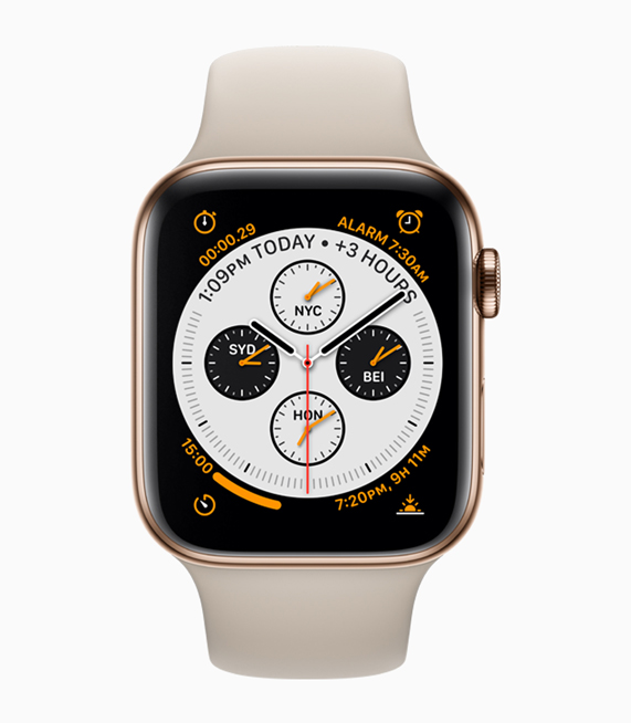 لقطة أمامية لساعة Apple Watch من الستانلس ستيل باللون الذهبي. 