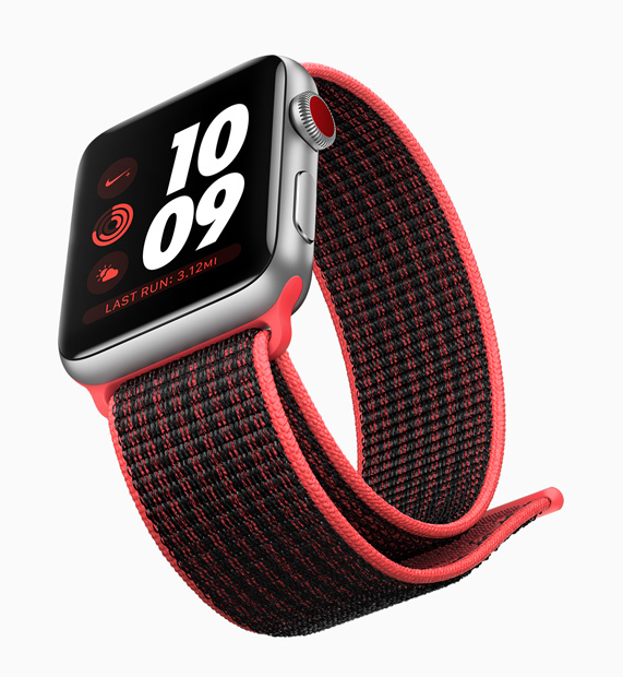 Apple Watch Series 3は携帯電話通信機能を内蔵し、様々な新機能を搭載