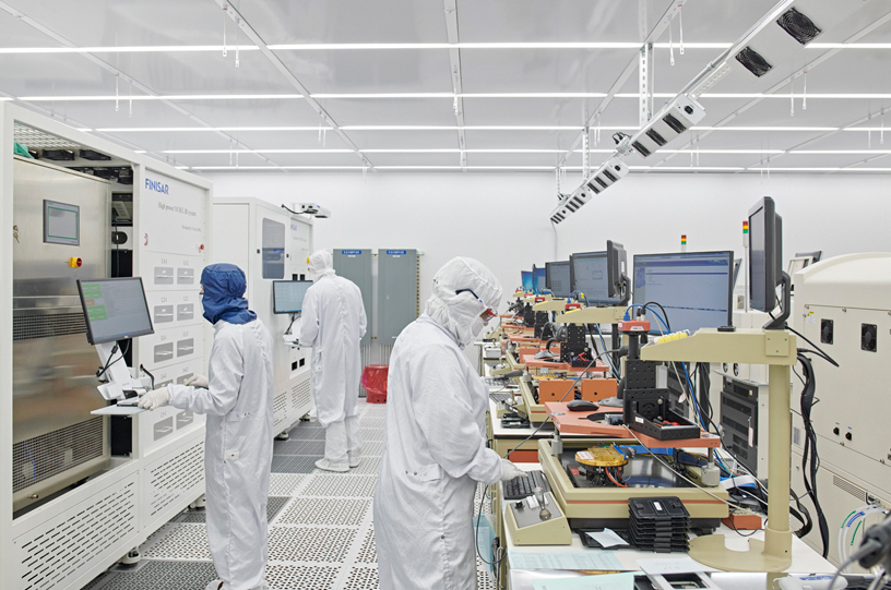 Employees at the Finisar lab.