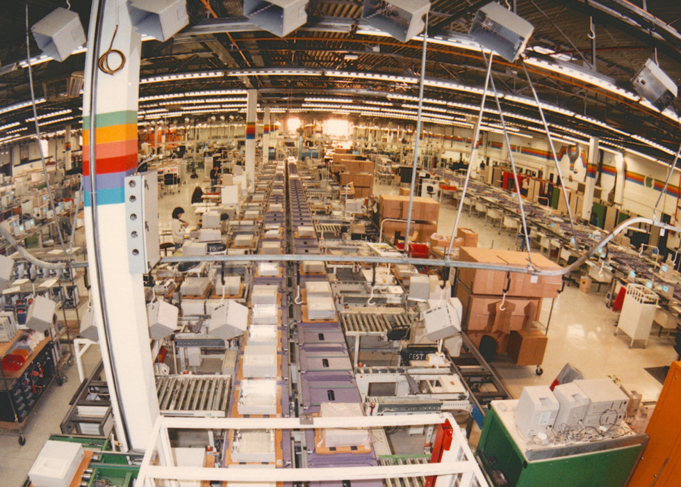 Wide shot of the Mac assembly line at Apple’s Cork, Ireland, campus.