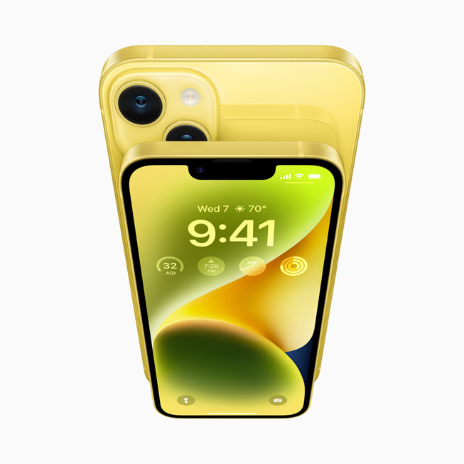 O iPhone 14 e o iPhone 14 Plus na nova cor amarelo mostrados de costas um para o outro.