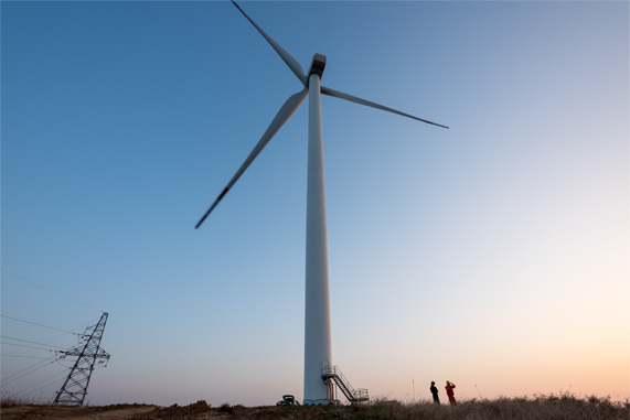 Éolienne dans une structure en Chine.