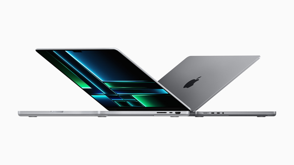 圖片顯示搭載 M2 的 MacBook Pro 和搭載 M2 Max 的 MacBook Pro。