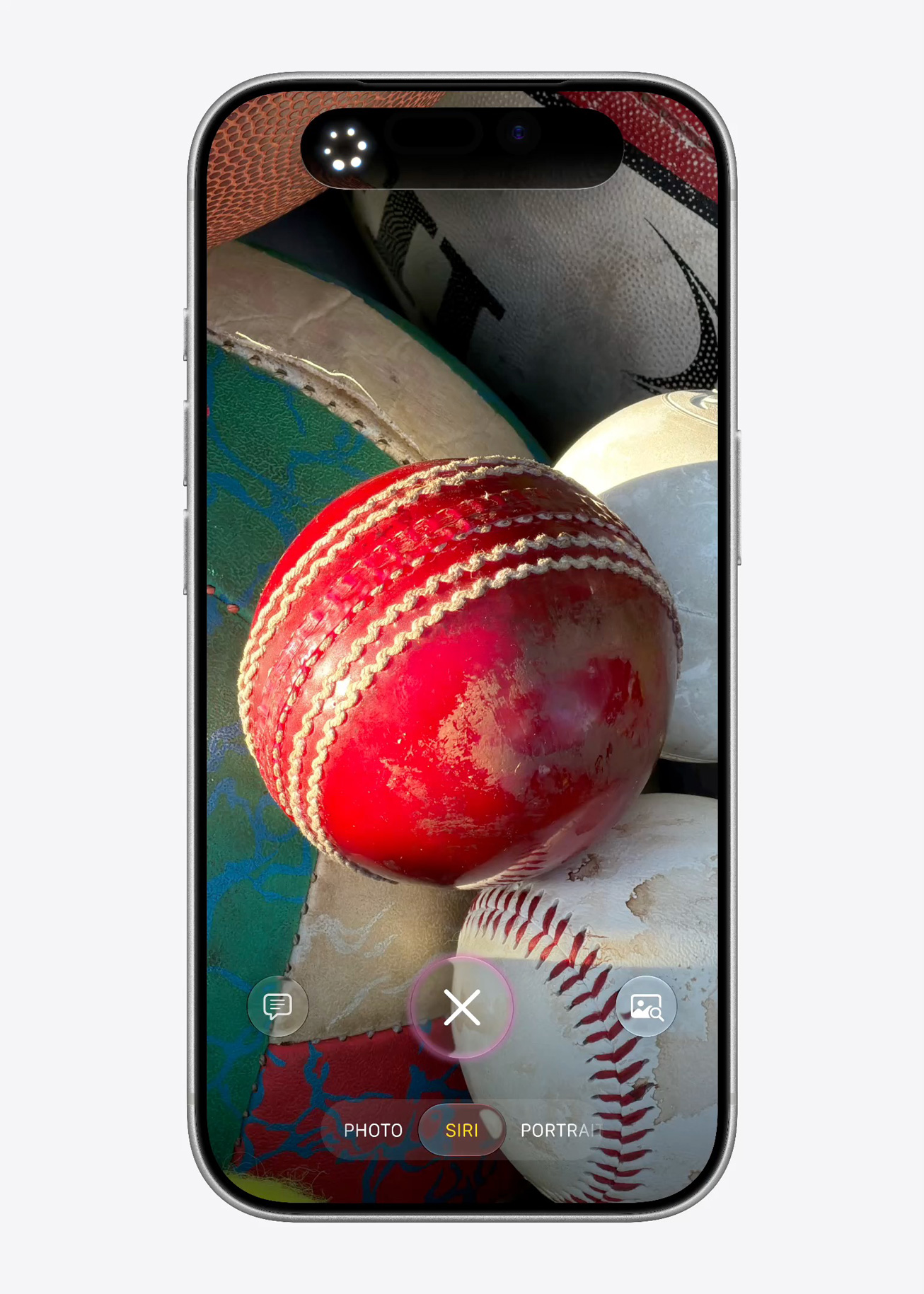 Apple-Siri-AI-Siri-mode-in-Camera-260608.jpg