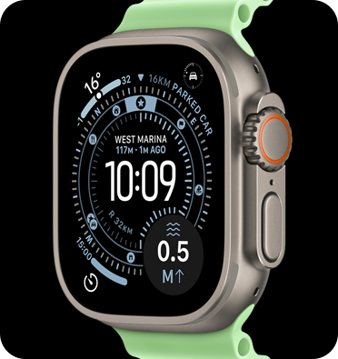 Apple Watch Ultra 3, culoare natural, carcasă din titan, cadran Orientare, complicații: vremea, locul în care este parcată mașina și distanța până la suprafață, partea exterioară dreaptă, Digital Crown, microfon, buton lateral, curea Oceanică, culoare Verde neon