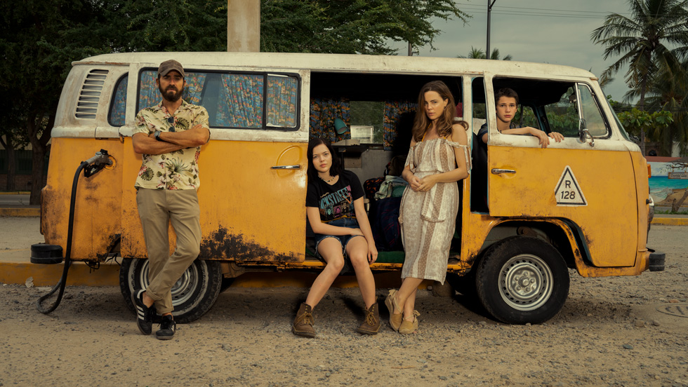 Justin Theroux, Logan Polish, Melissa George and Gabriel Bateman in “The Mosquito Coast”