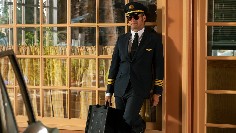 Josh Lucas stars in “Palm Royale,” premiering March 20, 2024 on Apple TV+.
