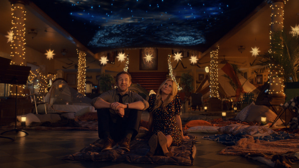 Chris O’Dowd and Justine Lupe in “The Big Door Prize”