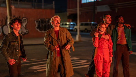City On Fire Season 1: News, Cast, Release Date and More! 4 City On Fire Photo 010301.jpg.photo thumbnail show home large 2025 Entertainment In the debut season, Wyatt Oleff portrays Charlie, Samantha Cicciaro is played by Chase Sui Wonders, Regan is played by Jemima Kirke, and William is played by Nico Tortorella.
