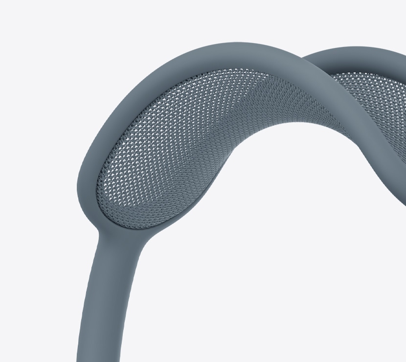 Un paio di cuffie AirPods Max 2 blu, dettaglio dell’archetto in tessuto traforato