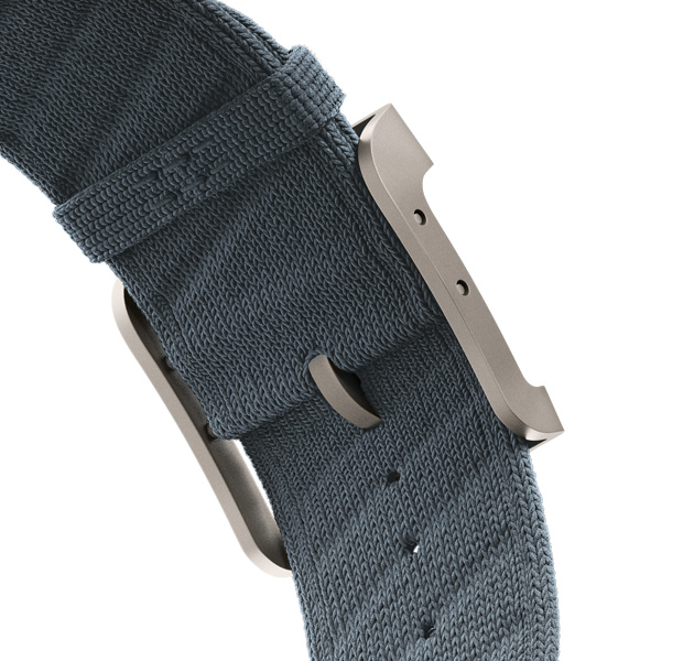 Correa En Mer para el Apple Watch Hermès Ultra 3, color Bleu Gris/Bleu Glacier (gris azulado con franjas diagonales en relieve en color gris claro), material de hilo de poliamida tejido, orificios de ajuste en el centro, hebilla de titanio color natural