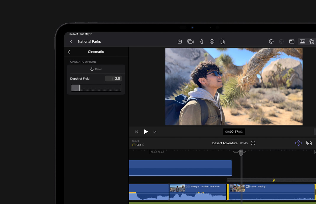 Edição no Final Cut Pro para iPad de um vídeo gravado no modo Cinema no iPhone que mostra um jovem em primeiro plano.