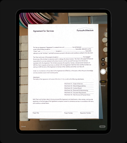 Dispunere verticală, iPad Pro, un document în curs de scanare