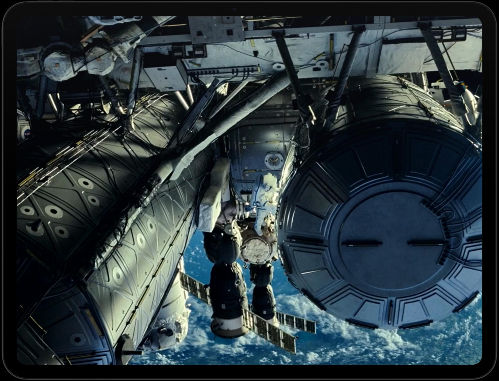 „iPad Pro“, kuriame rodomas kosminis laivas