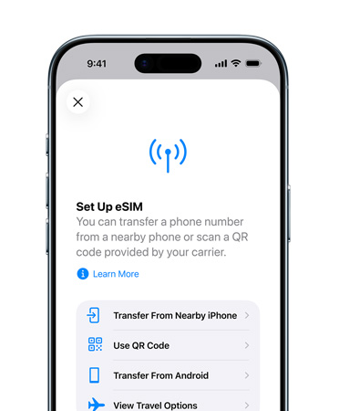 Pohled zepředu na iPhone Air s ukázkou použití funkce Nastavit mobilní data ke snadnému přenosu telefonního čísla pomocí eSIM
