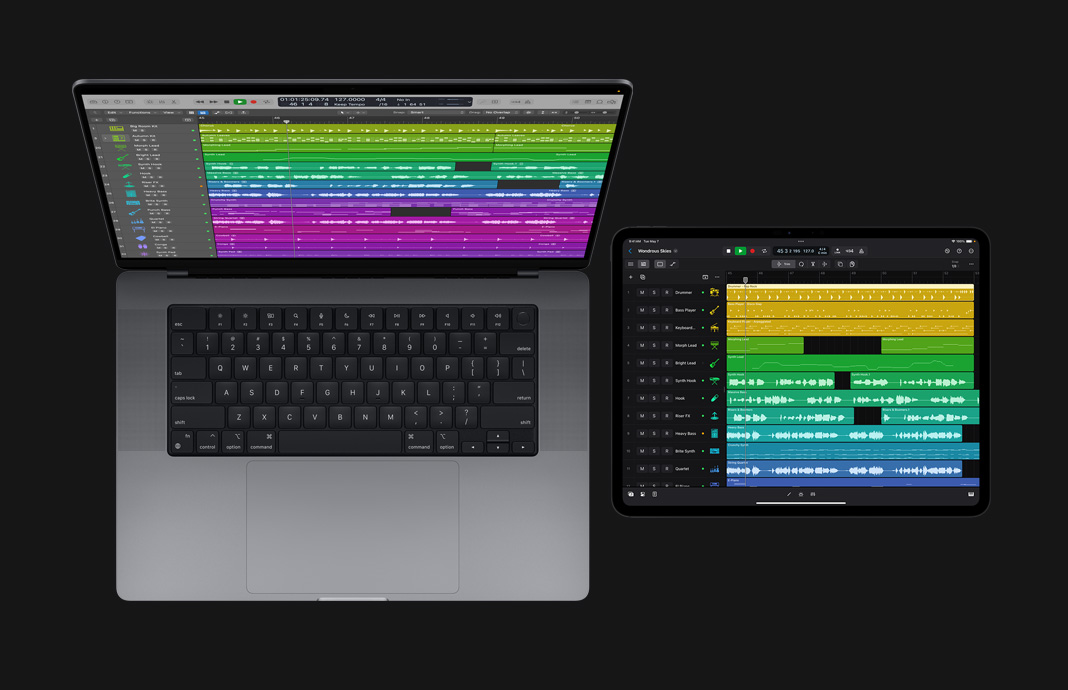 iPad Pro e MacBook Pro lado a lado, ambos mostrando o Logic Pro na tela.