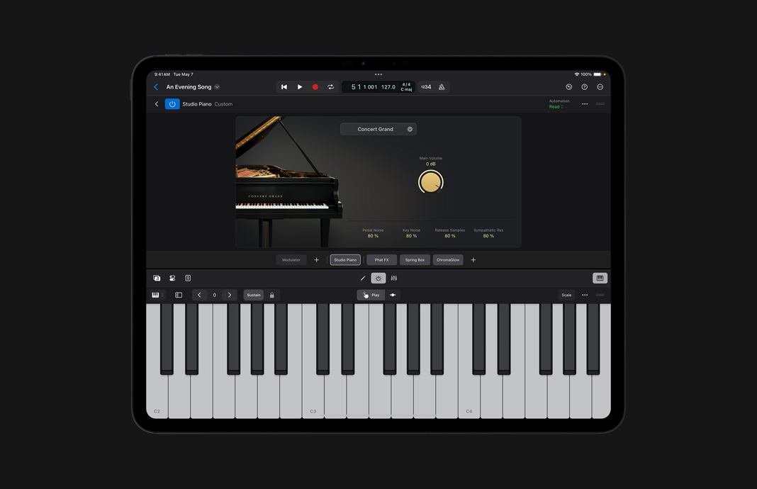 Personalização com o Studio Piano no Logic Pro para iPad no iPad Pro.