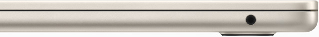 MacBook Airの側面。ヘッドフォンジャックが見えている