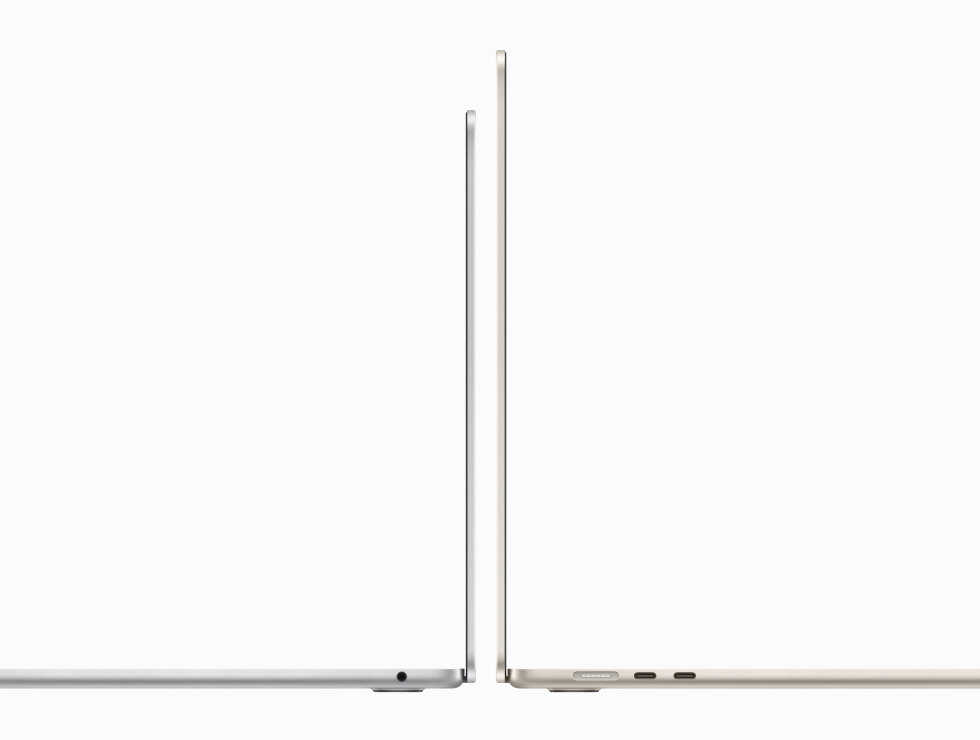 Photo of 13-inch MacBook Air and 15-inch MacBook Air back-to-back, showing size difference.