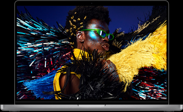 Un MacBook de 16 pulgadas con la pantalla Liquid Retina XDR